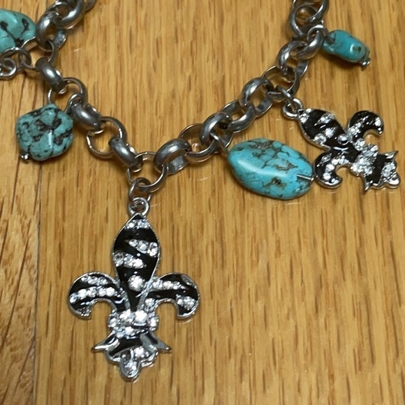 Fleur de Lis Sparkly Zebra Charm Bracelet - Picture 3 of 4